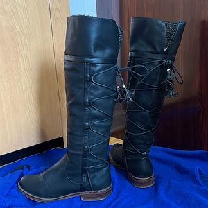 Faux leather black boots